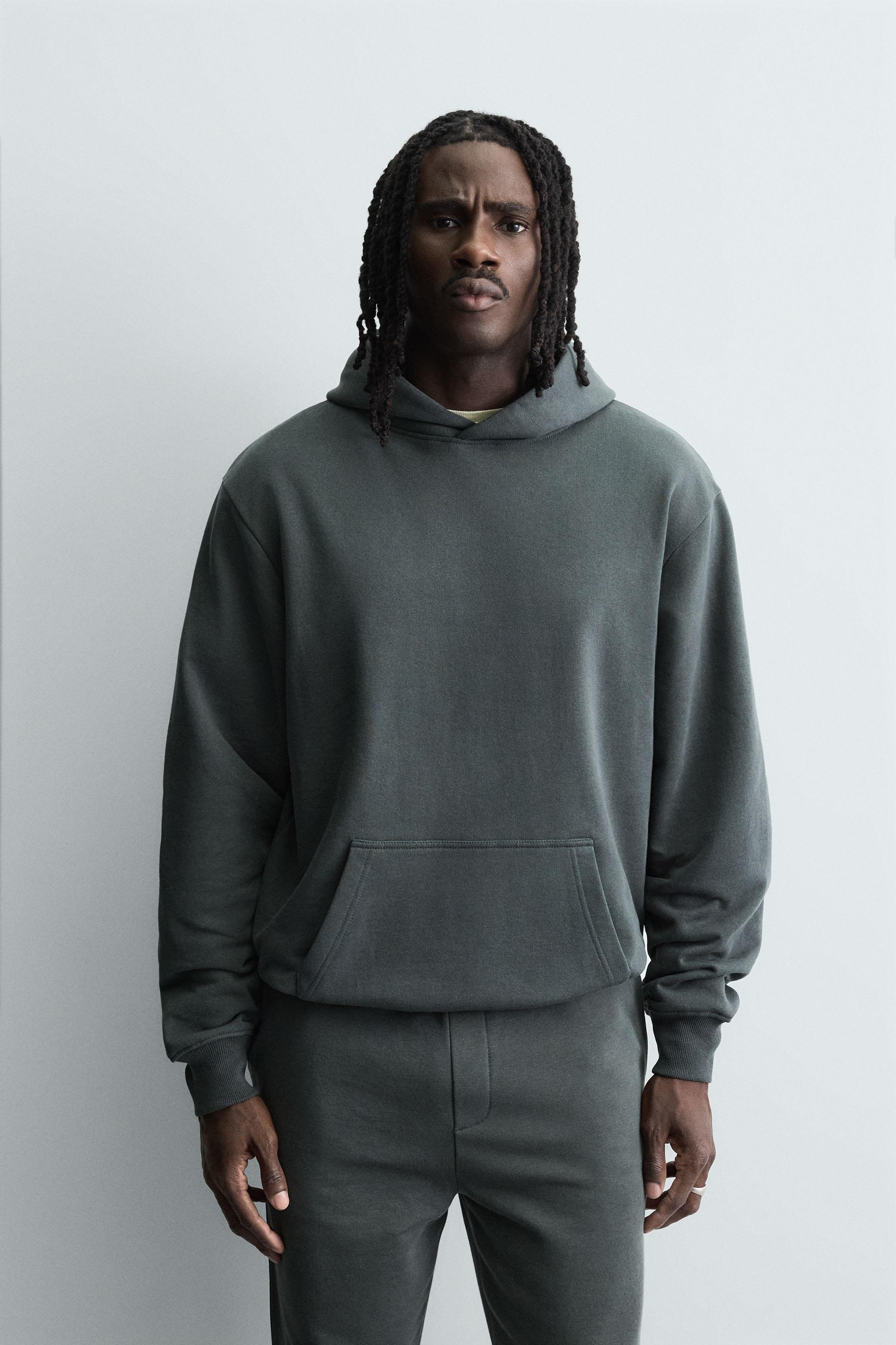 BASIC HOODIE SWEATSHIRT